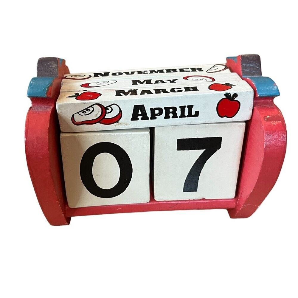 Vintage Perpetual Calendar Oriental Trading Co. Wooden Apple Themed Block